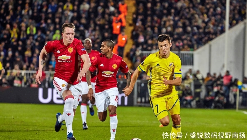 年轻锋线球 年轻锋线球