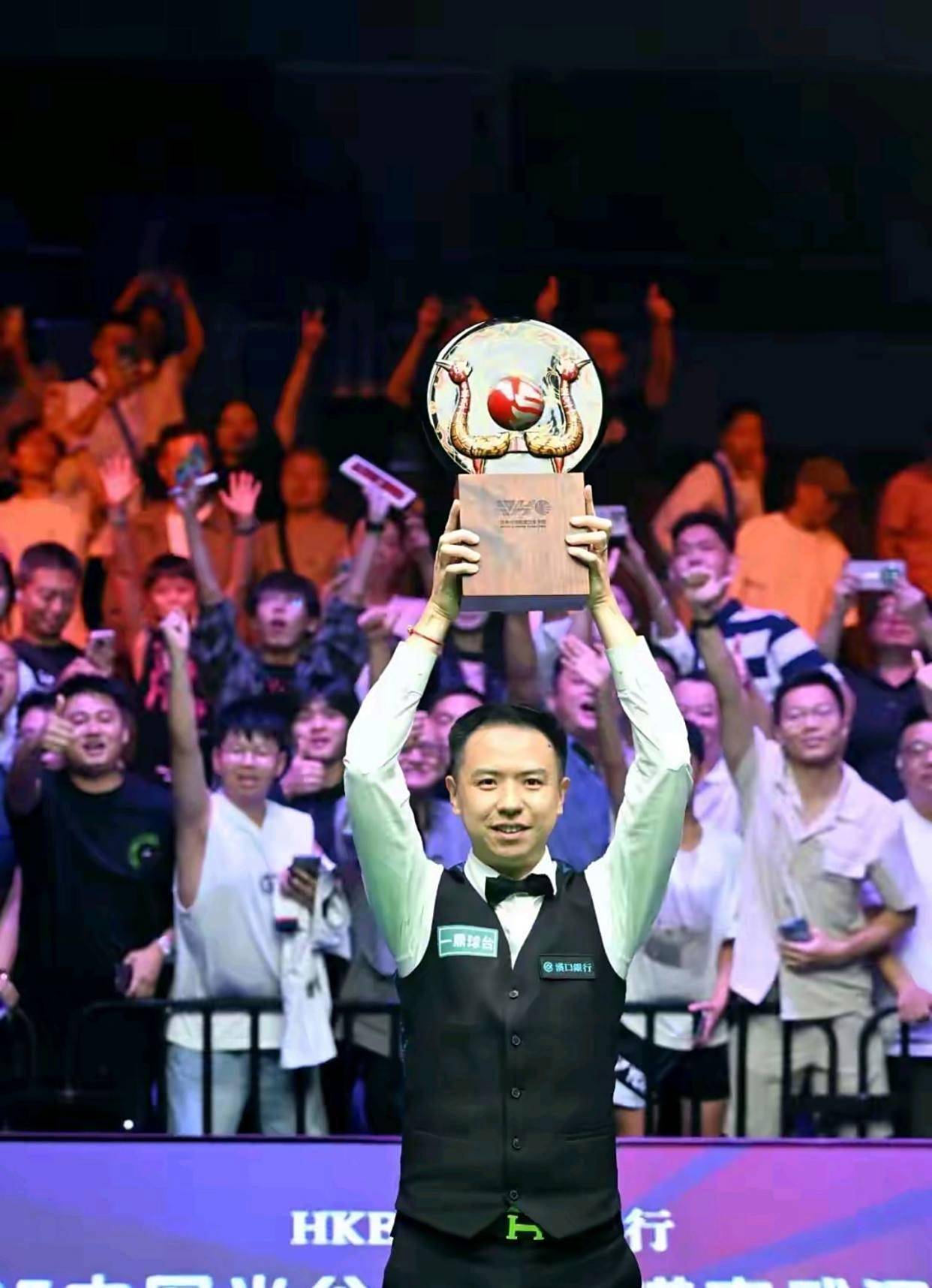 轻的法国天 轻的法国天