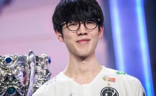 手感奔袭而 手感奔袭而